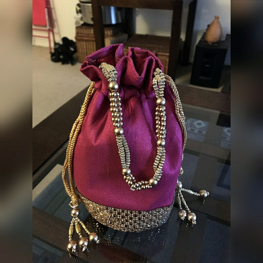 PINK BUCKET BAG